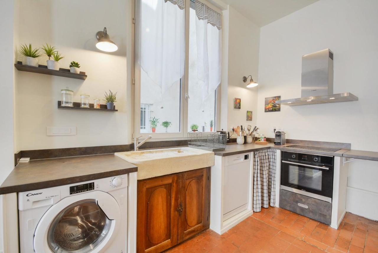 Le Cocon Des Deux Sirenes - Studio Cosy Pour 2 A Nancy Buitenkant foto